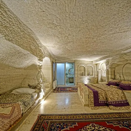 Hotel Kayatas Cave 2*