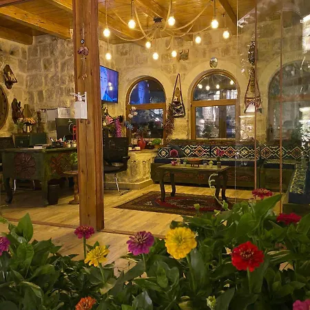 Kayatas Cave Hotel 2*