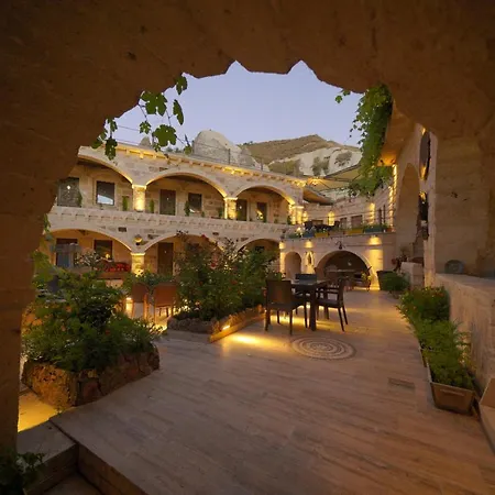 Kayatas Cave Hotel