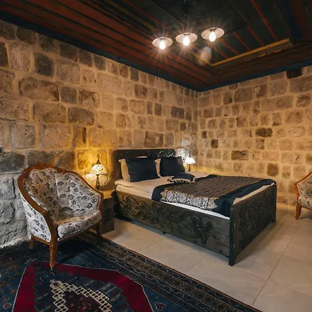Hotel Kayatas Cave