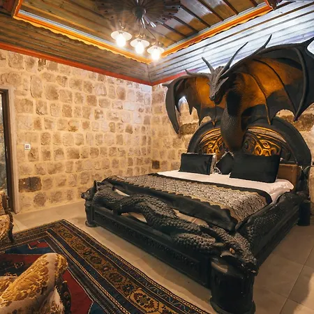 Kayatas Cave Hotel 2*