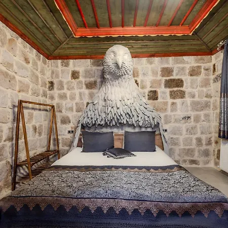 Kayatas Cave Hotel