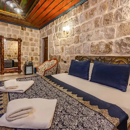 Kayatas Cave Hotel 2*
