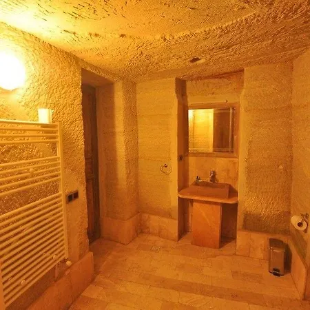 מלון Kayatas Cave גורמה