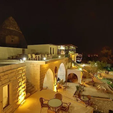 מלון Kayatas Cave 2*