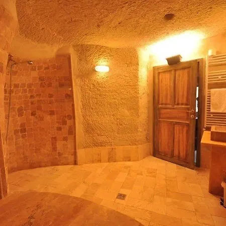 Kayatas Cave מלון גורמה