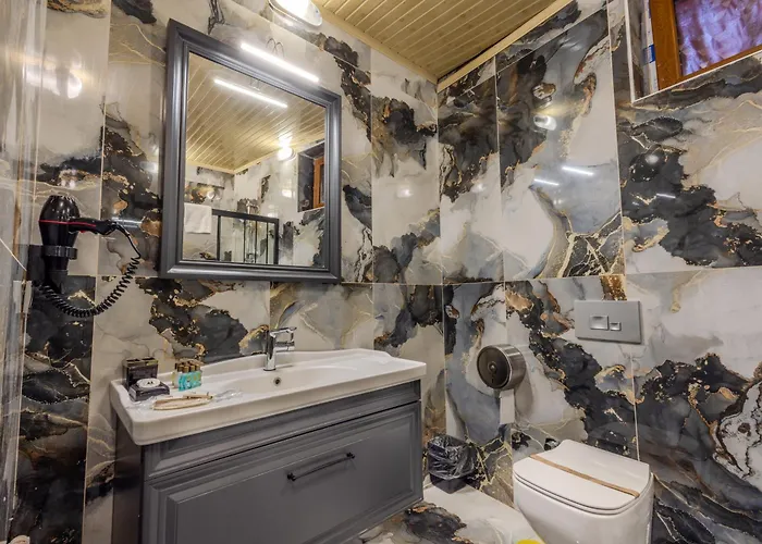 Hotel Kayatas Cave 2*