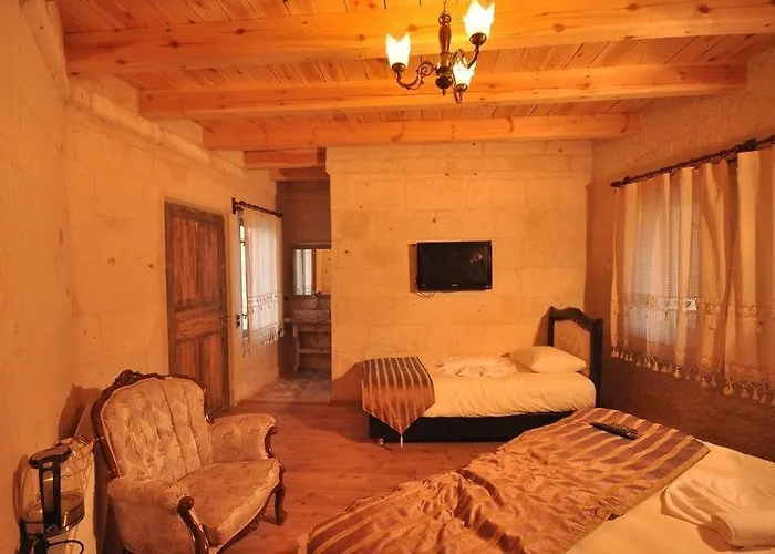 Kayatas Cave Hotell 2*